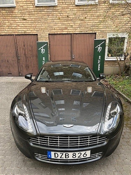 Aston Martin Rapide 5 of 30
