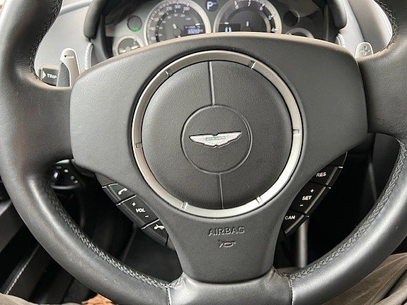 Aston Martin Rapide 17 of 30