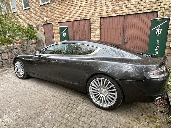 Aston Martin Rapide 8 of 30