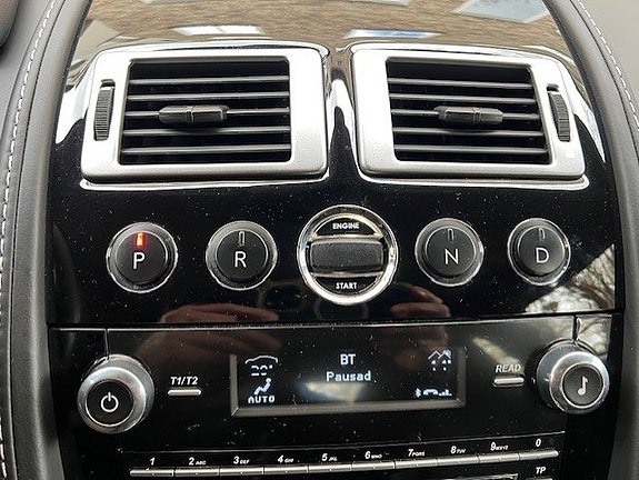 Aston Martin Rapide 23 of 30