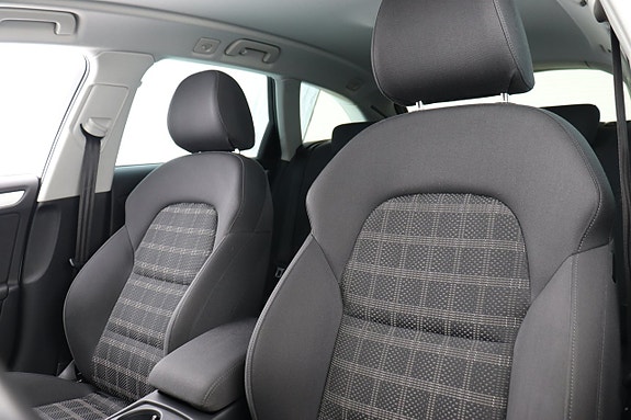 Audi A4 9 of 18