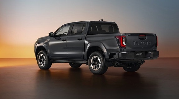 Toyota HiLux 3 of 5