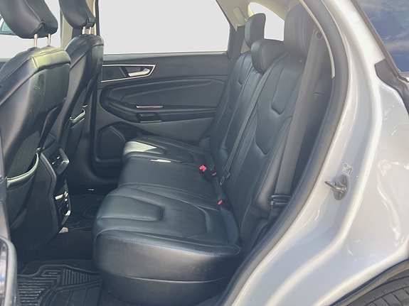 Ford Edge 21 of 22
