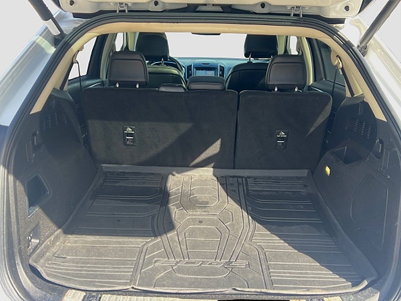 Ford Edge 22 of 22