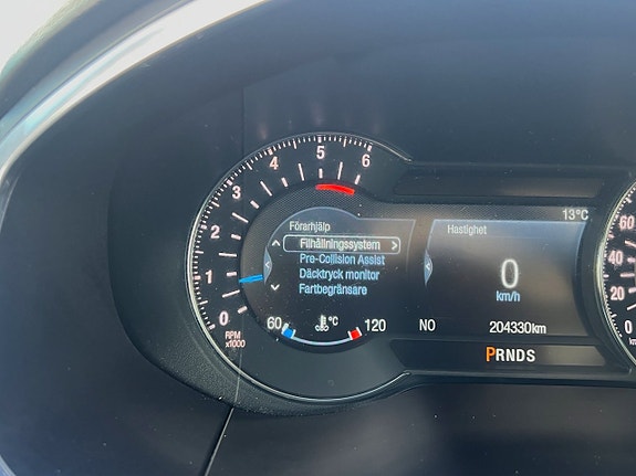 Ford Edge 13 of 22