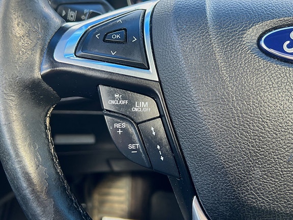 Ford Edge 14 of 22