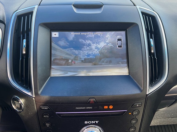 Ford Edge 18 of 22