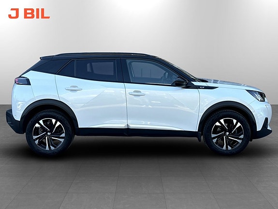 Peugeot 2008 15 of 17