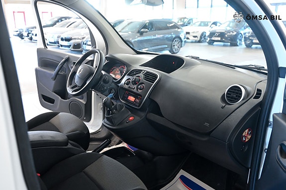 Renault Kangoo Express 13 of 16
