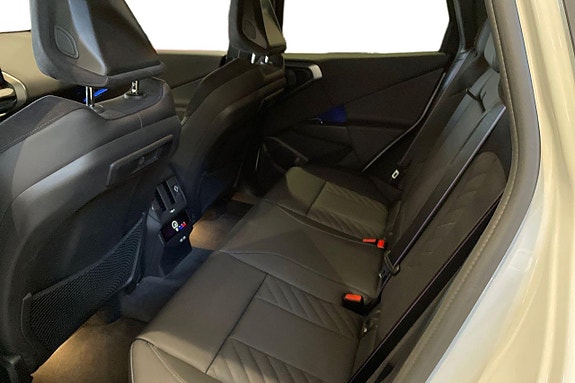 BMW X3 11 of 17