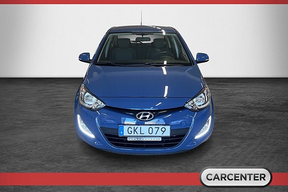 Hyundai i20 2 of 5