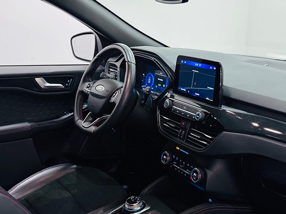 Ford Kuga 3 of 22