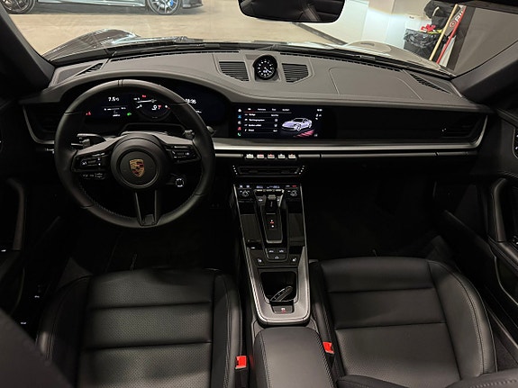 Porsche 911 12 of 25