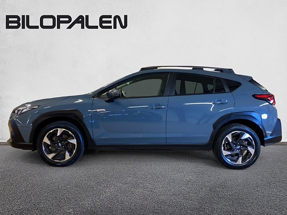 Subaru Crosstrek 2 of 5