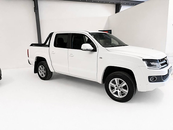 Volkswagen Amarok 2 of 5