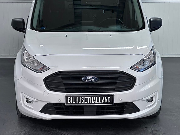 Ford Transit Connect 4 of 5