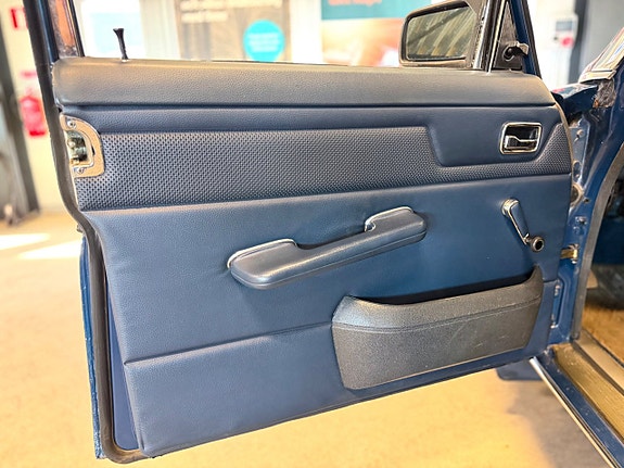 Mercedes-Benz 200 14 of 18