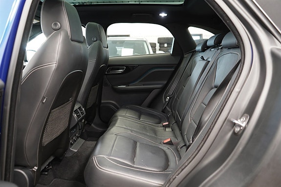 Jaguar F-PACE 10 of 26