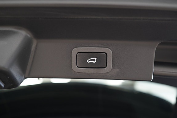 Jaguar F-PACE 14 of 26