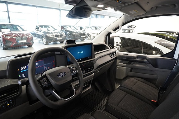 Ford Transit Custom 2 of 5