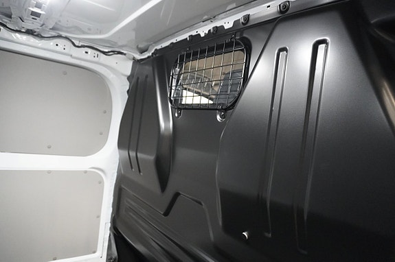 Ford Transit Custom 10 of 17