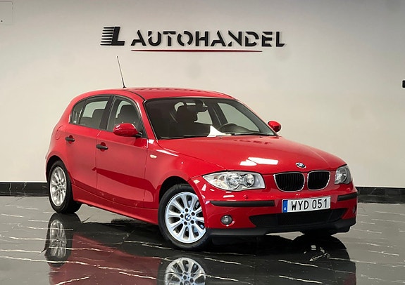 BMW 116i 3 of 5