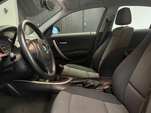 BMW 116i 7 of 13