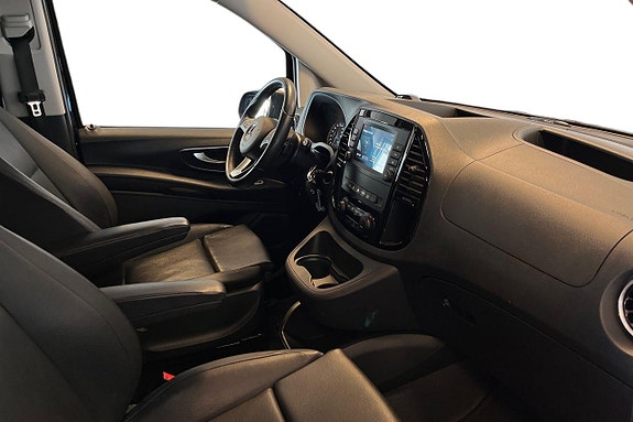 Mercedes-Benz Vito 108 23 of 27
