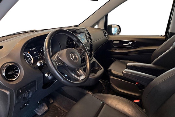 Mercedes-Benz Vito 108 11 of 27