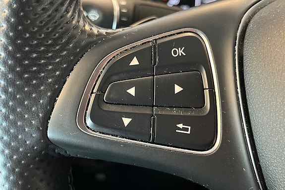 Mercedes-Benz Vito 108 14 of 27