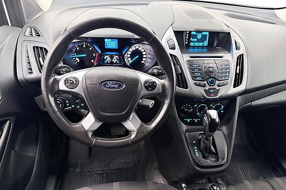 Ford Transit Connect 16 of 28