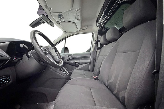 Ford Transit Connect 12 of 28
