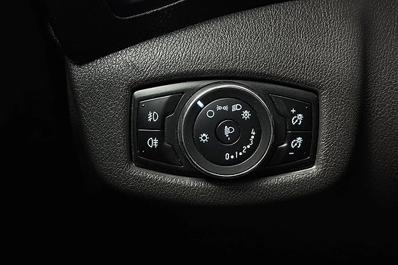 Ford Transit Connect 25 of 28