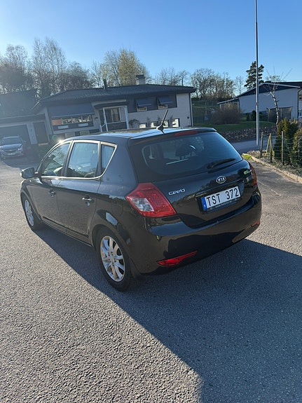 Kia Ceed 4 of 5