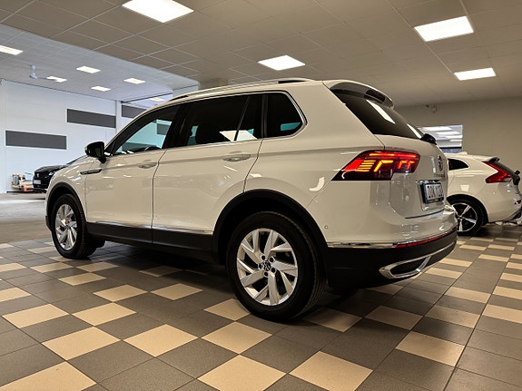 Volkswagen Tiguan 5 of 5
