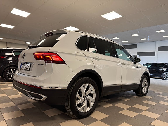Volkswagen Tiguan 6 of 17