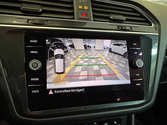 Volkswagen Tiguan 11 of 17