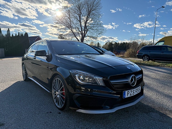 Mercedes-Benz CLA45 13 of 15