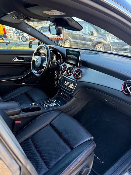 Mercedes-Benz CLA45 5 of 5