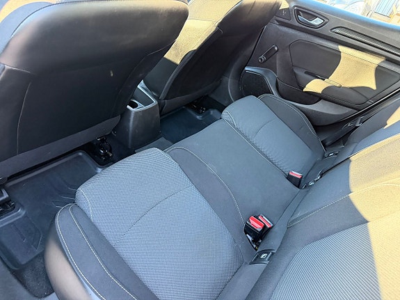 Renault Megane 9 of 10