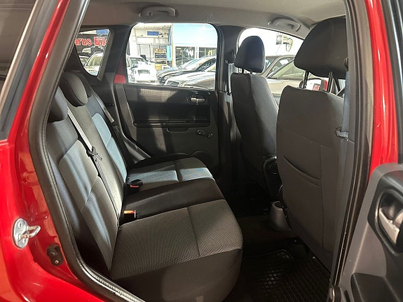 Mitsubishi Colt 9 of 14