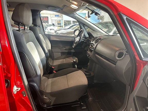 Mitsubishi Colt 13 of 14