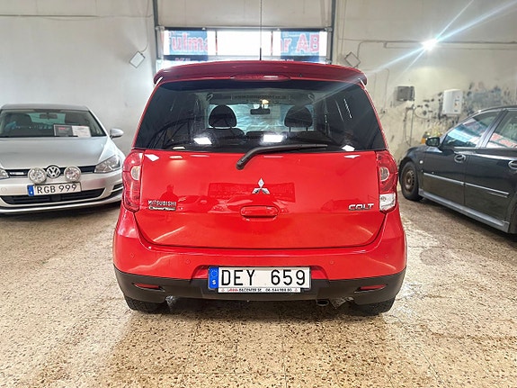 Mitsubishi Colt 14 of 14