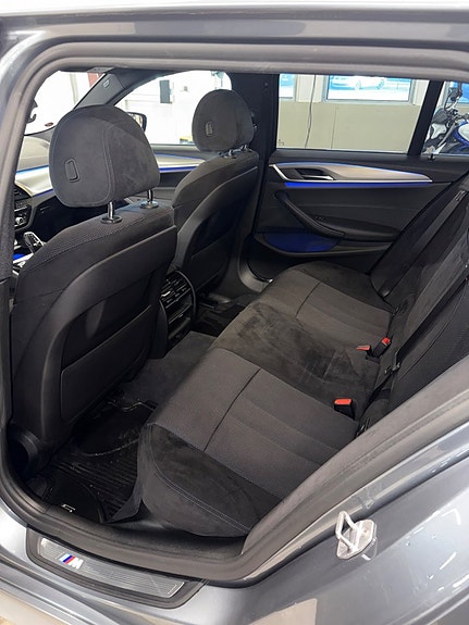 BMW 520d 13 of 17
