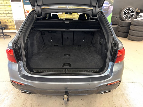 BMW 520d 15 of 17