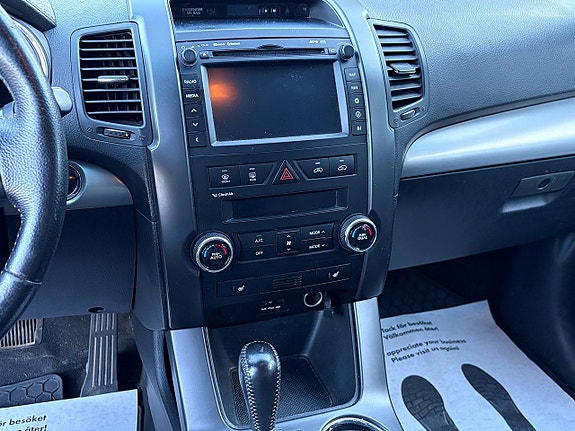 Kia Sorento 14 of 16