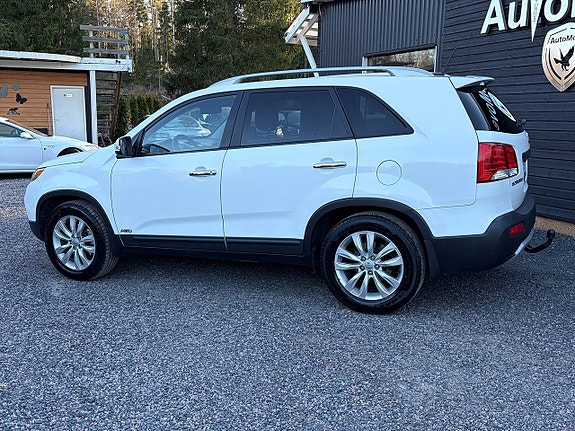 Kia Sorento 8 of 16