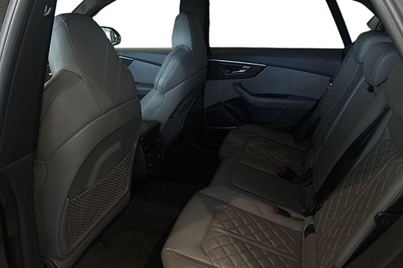 Audi Q8 20 of 26