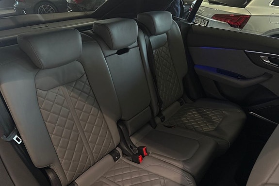 Audi Q8 23 of 26
