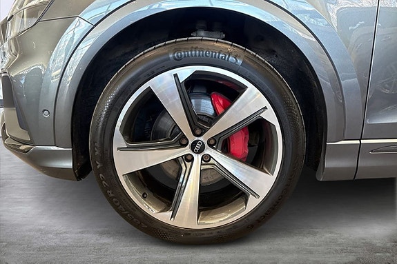 Audi Q8 6 of 26